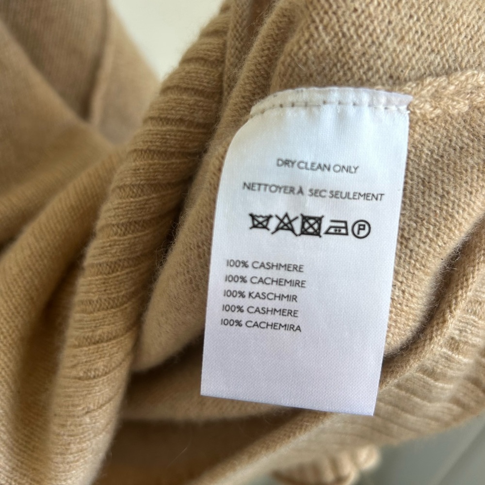 The Goldie Crew-Neck Cashmere Sweater - Picture 6 of 6